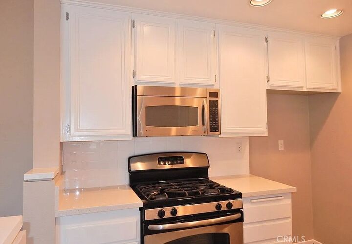 Property Photo:  66 Sandcastle  CA 92656 