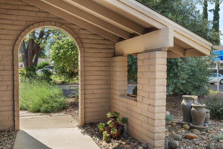 Property Photo: 2276 El Cejo Circle CA 95670