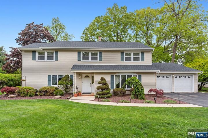 Property Photo:  16 Barbara Way  NJ 07470 