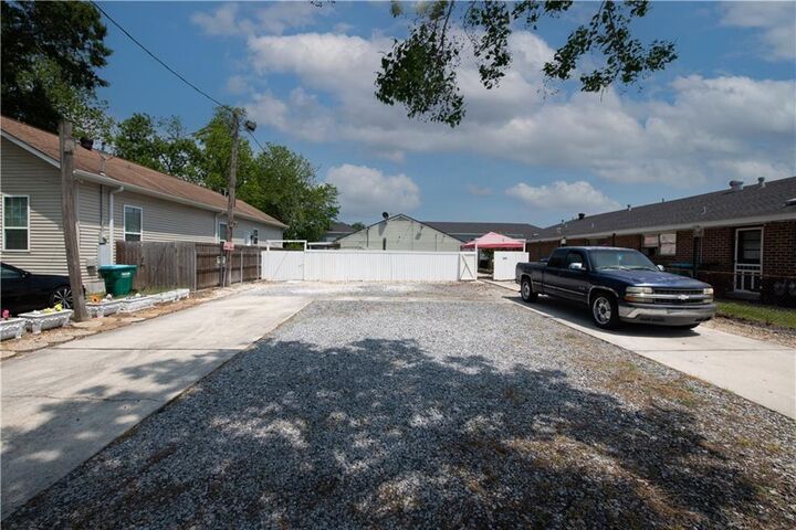 Property Photo:  306 08 Jackson Street  LA 70062 