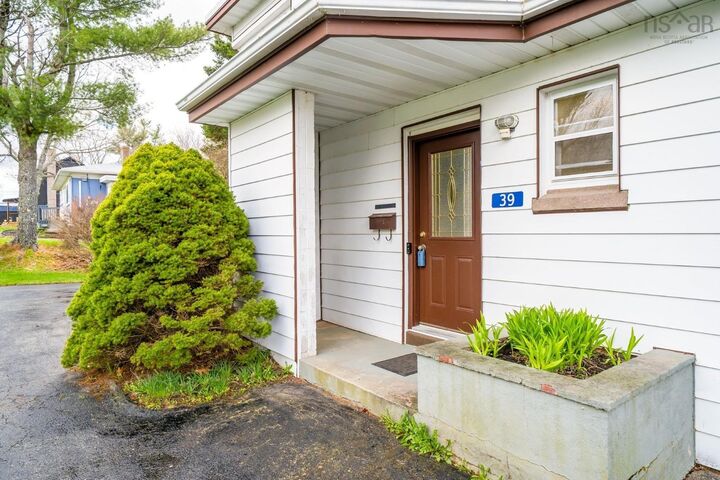 Property Photo:  39 Schultz Street  NS B4C 1G7 