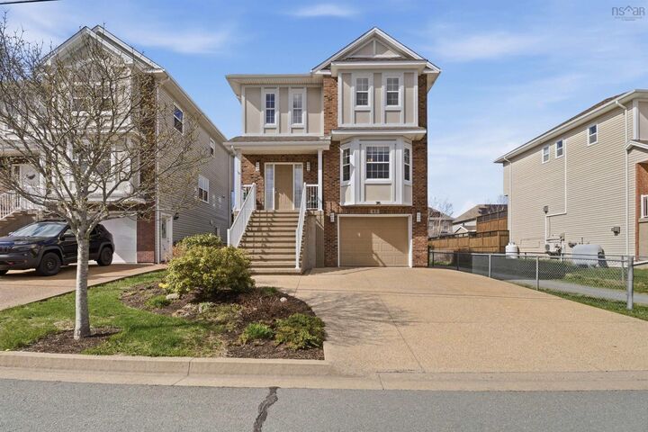 43 Fathom Court — photo 1