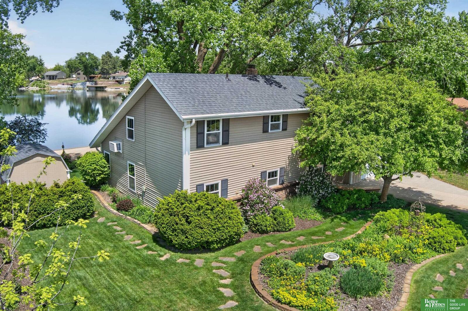 Property Photo:  3021 Sunset Drive  NE 68016 