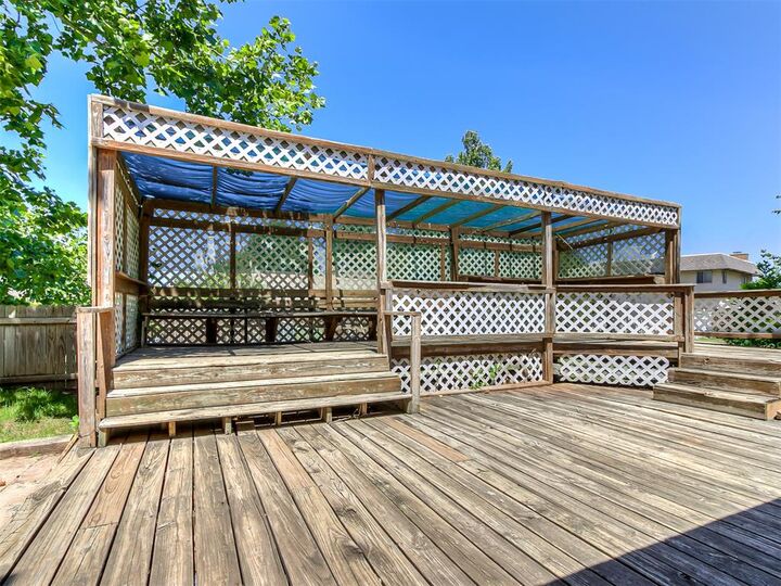 Property Photo: 6305 Bingham Court OK 73132