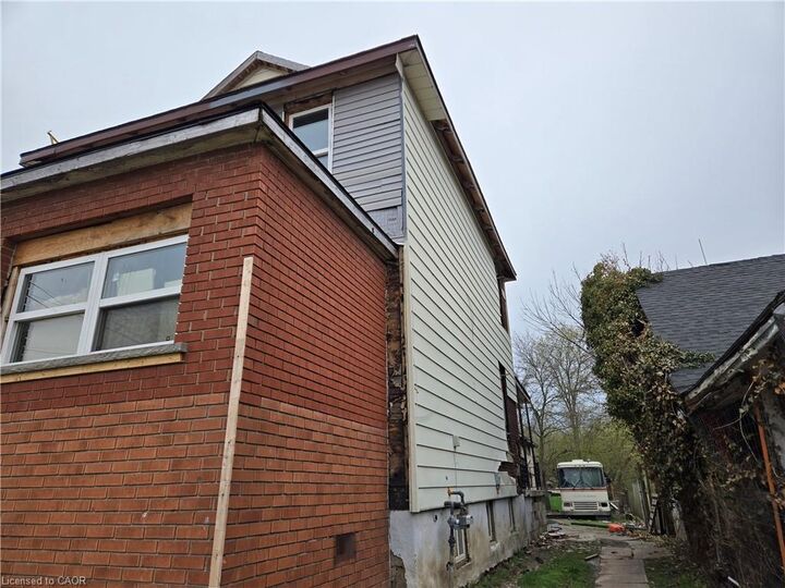 Property Photo:  4550 Crysler Avenue  ON L2E 3V4 