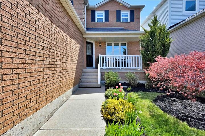 Property Photo:  51 Cartier Crescent  ON L8W 3L8 