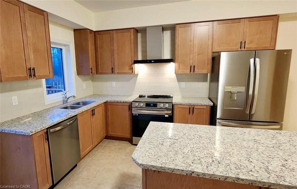 Property Photo:  305 Garner Road W 65  ON L9G 5E6 