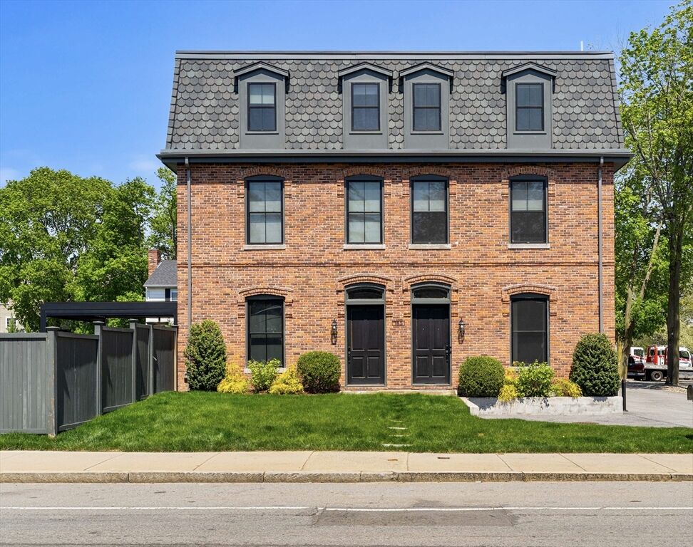 Property Photo:  165 River St 2  MA 02453 