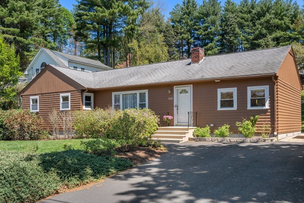 Property Photo:  102 Park Street  MA 01749 