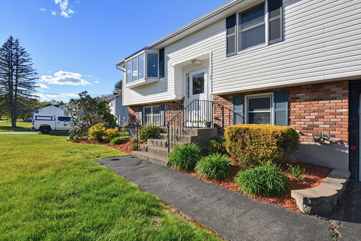 Property Photo:  37 Cresthaven Drive  MA 01803 