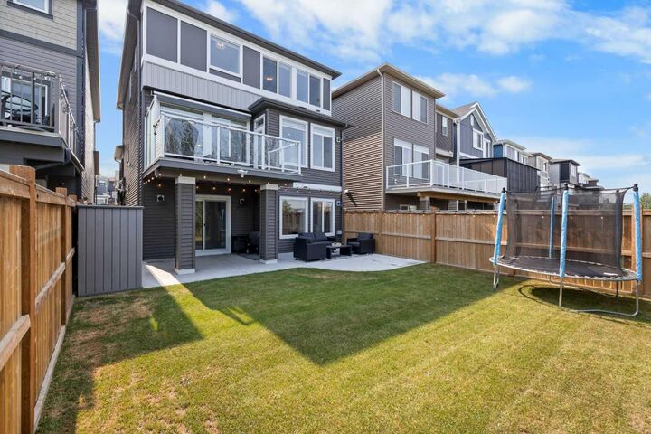 Property Photo:  223 Howse Drive NE  AB T3P 1K4 