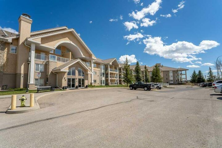 Property Photo: 728 Country Hills Road NW 136 AB T3K 5K8