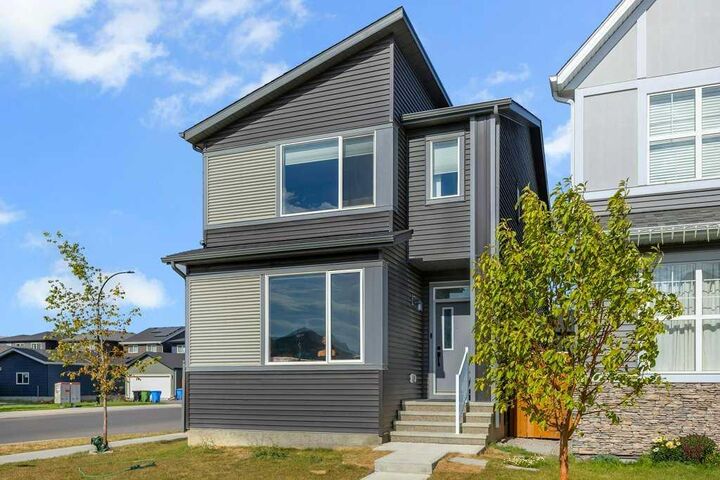 Property Photo: 120 Belmont Villas SW AB T2X 4W5