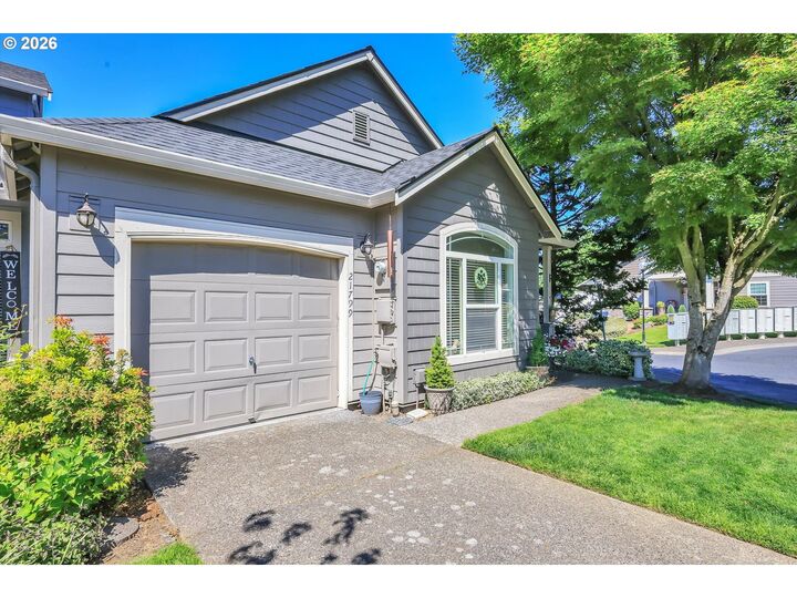 Property Photo: 21799 NE Larkspur Ln OR 97024