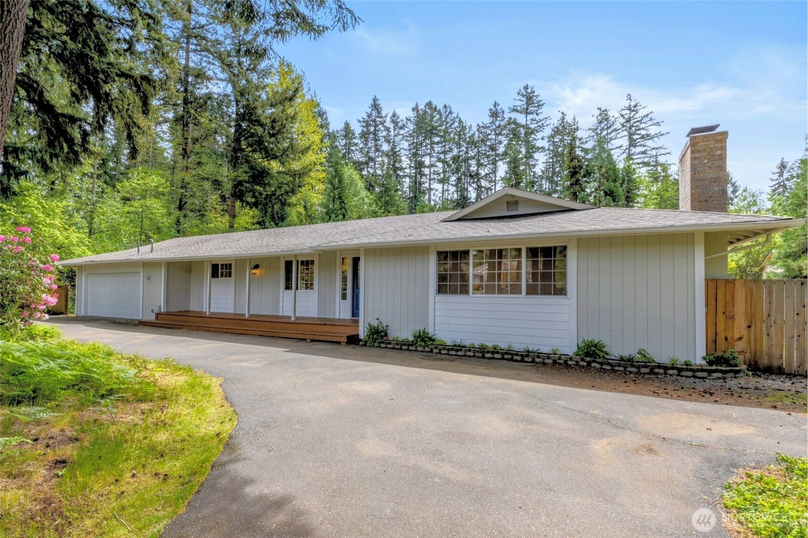 Property Photo: 7602 182nd Street E WA 98375