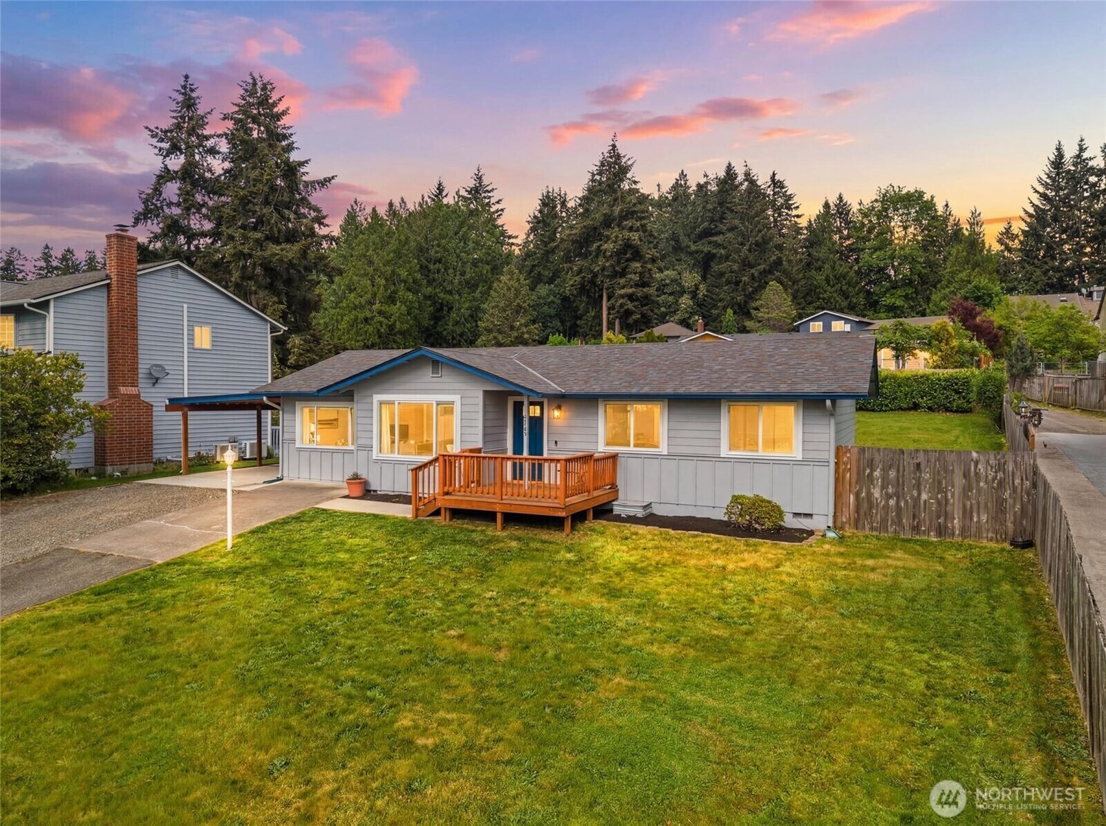 Property Photo:  18610  10th Ave NE  WA 98370 