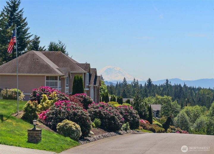 Property Photo:  18533  93rd Street SE  WA 98290 