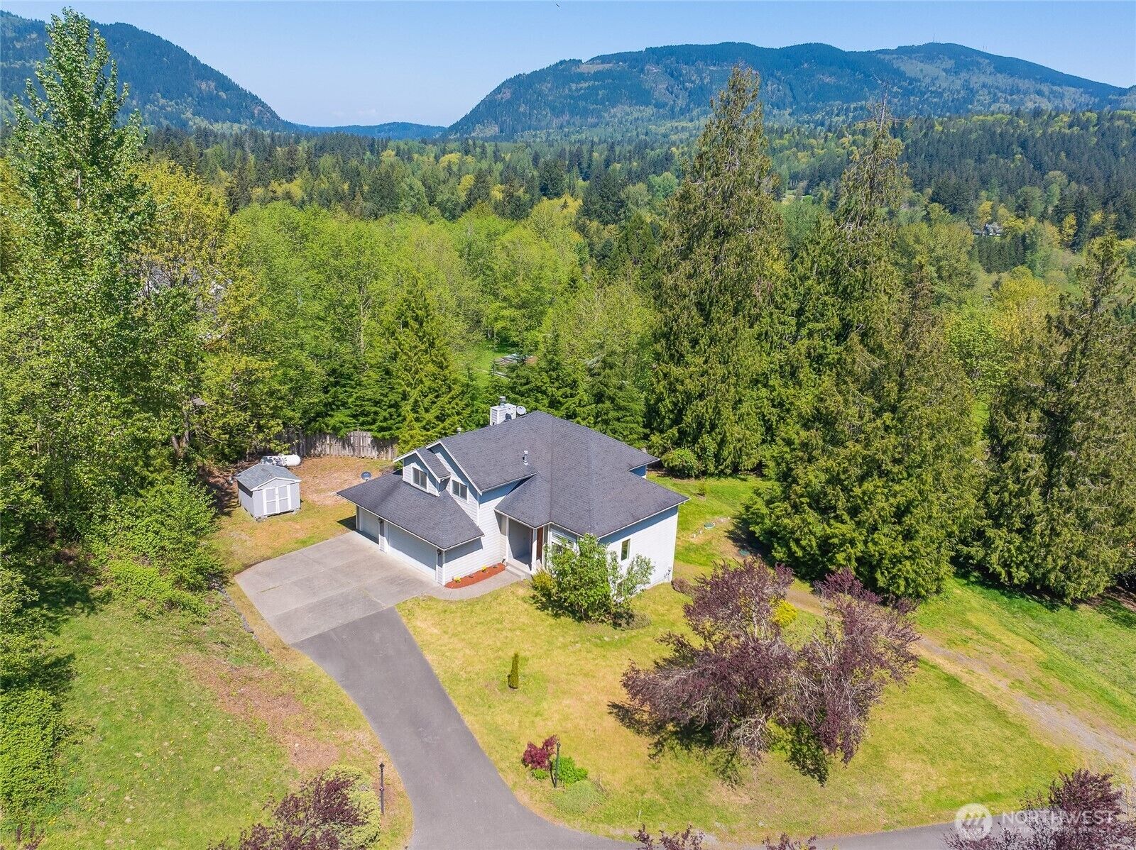 Property Photo:  23410 SE 160th Place  WA 98027 
