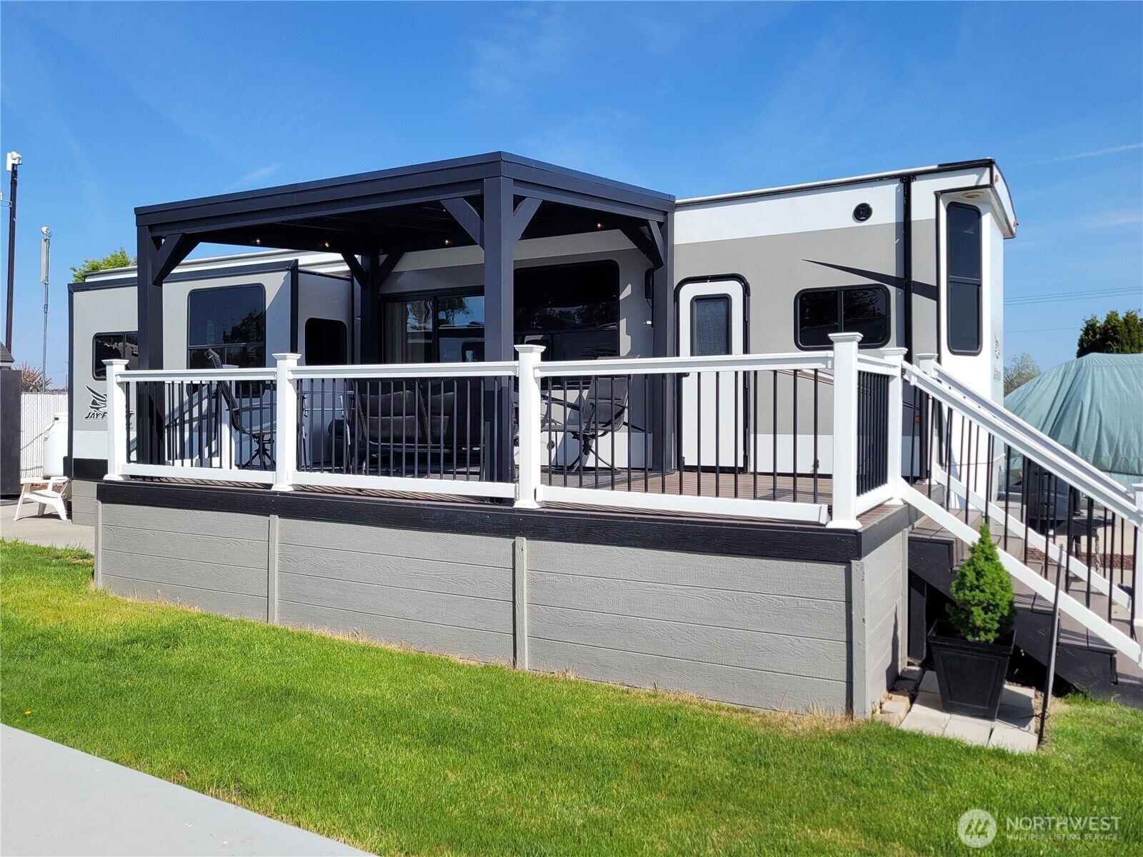 Property Photo:  7037  Hwy 262  WA 99344 