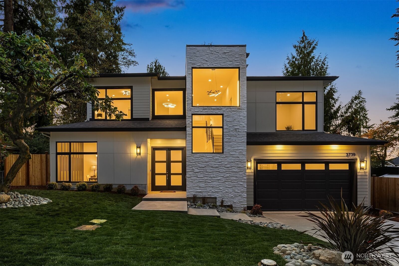 Property Photo:  3739  139th Avenue SE  WA 98006 