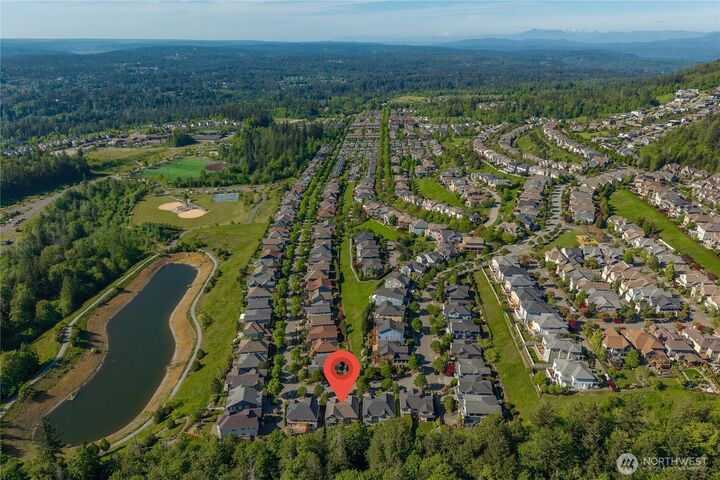 Property Photo:  2415 NE Daphne  WA 98029 