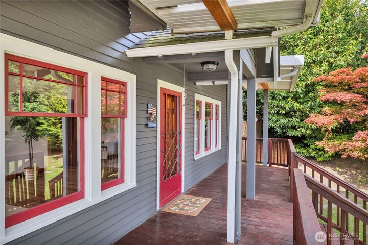 Property Photo:  5829 S 2nd Avenue  WA 98208 