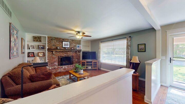Property Photo:  1357 N Valleyview St  KS 67212 