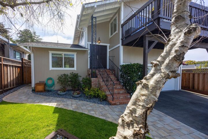Property Photo: 468 4th Street CA 94037