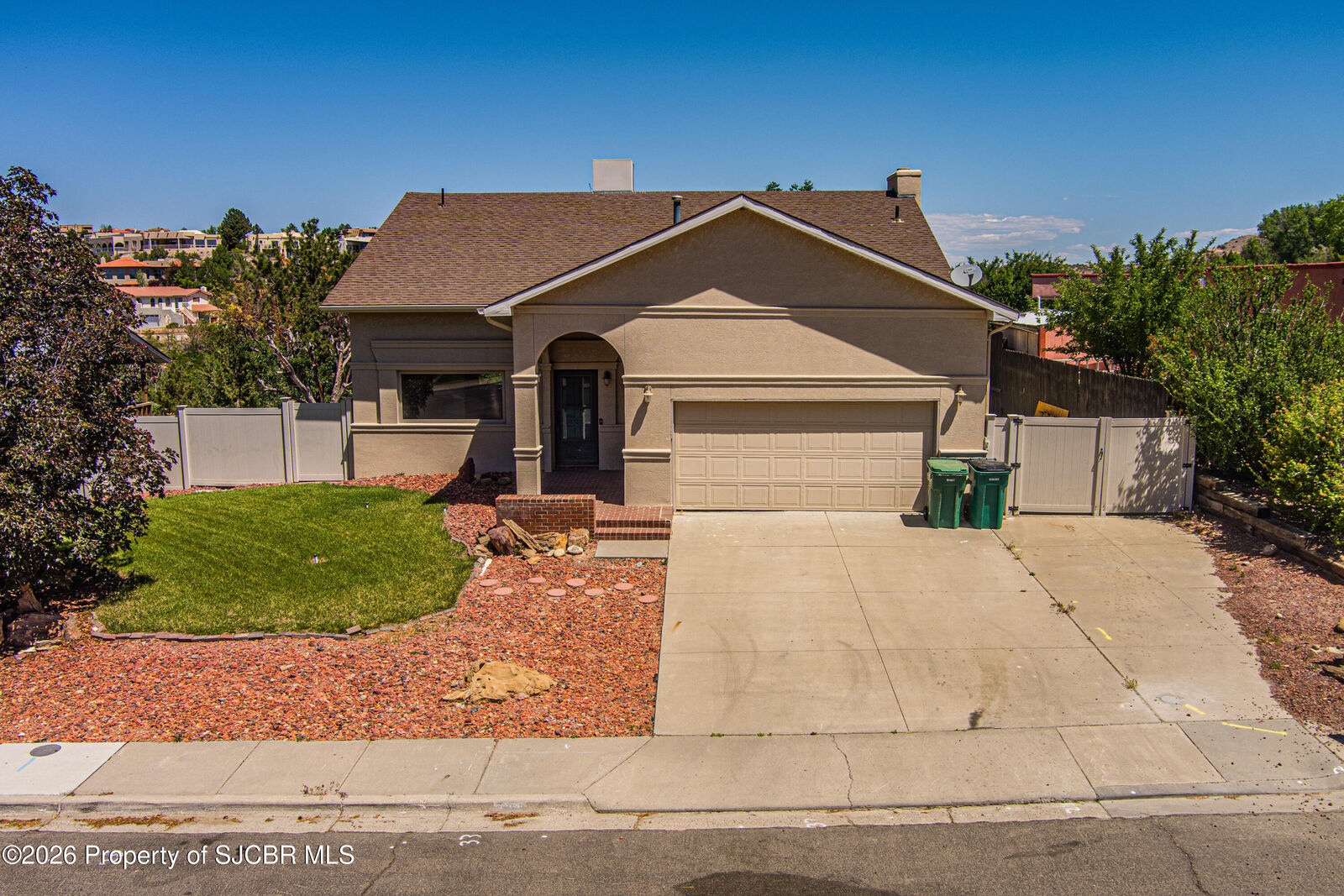 Property Photo:  504 E Diamond Street  NM 87401 