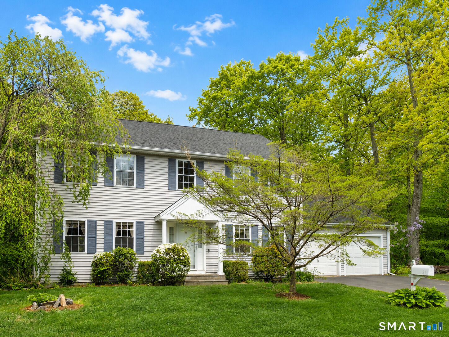 Property Photo:  81 Old Colony Road 81  CT 06468 