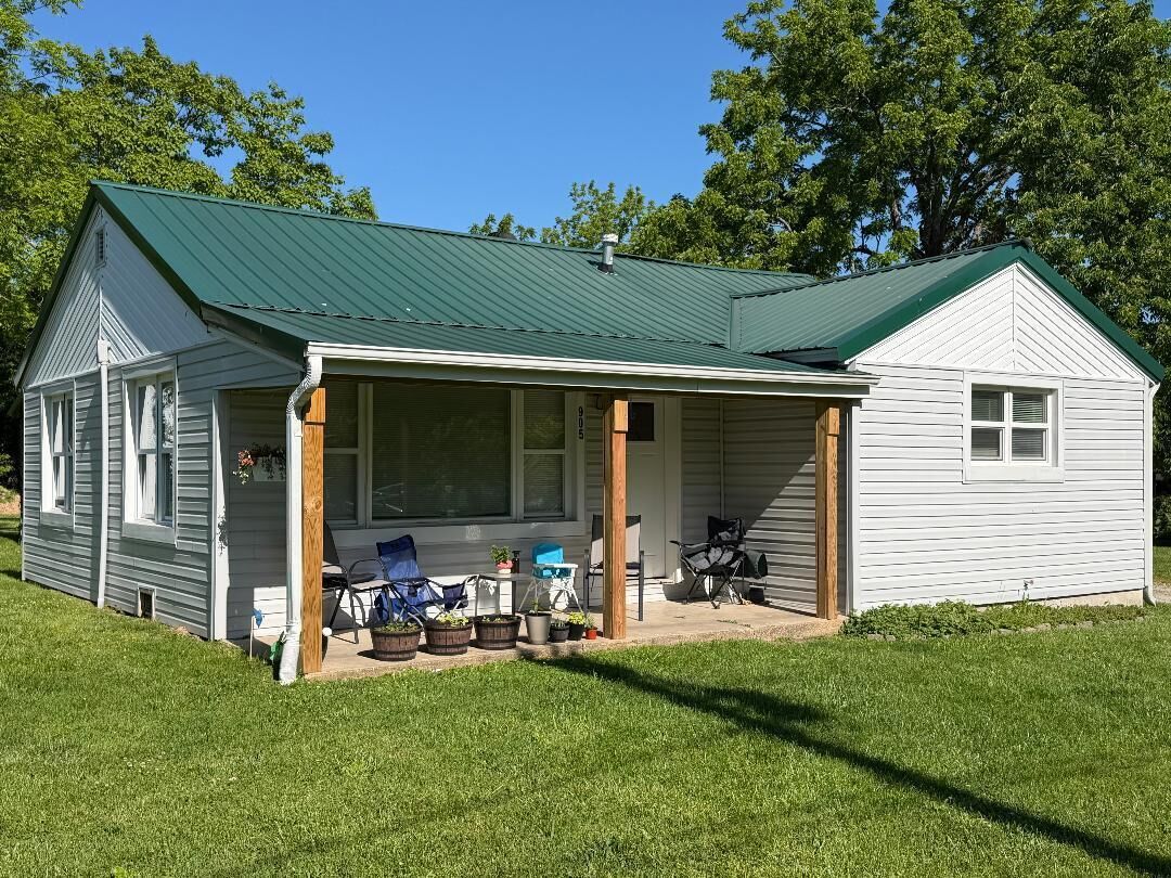 Property Photo:  905 N Darrell Street  MO 65711 