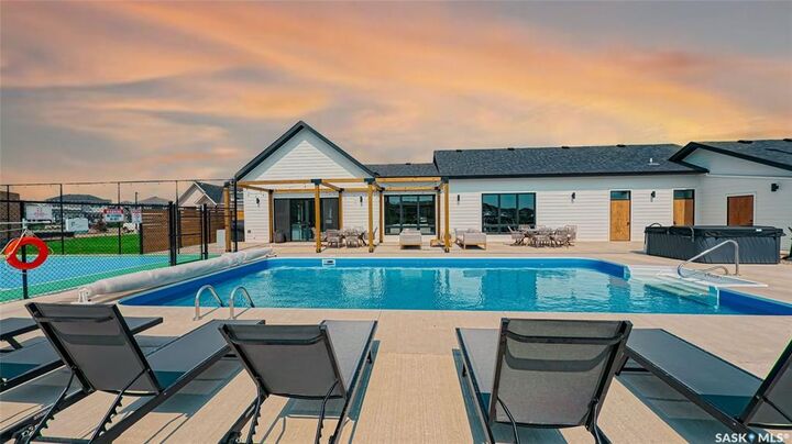 Property Photo: 105 Hathway Crescent 40 SK S7V 0P5