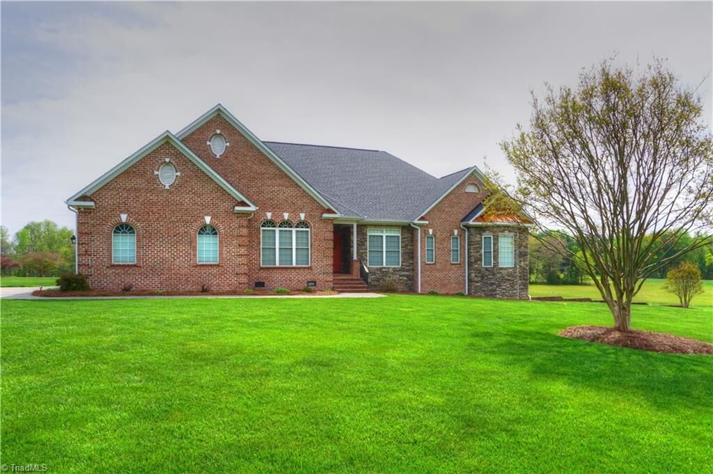 Property Photo:  124 Will Taylor Lane  NC 27107 