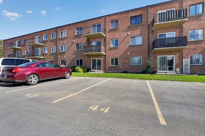 456 Carlton Street 5 — photo 1
