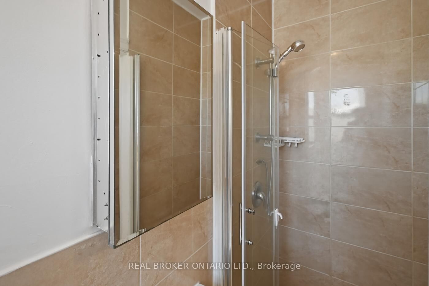 Property Photo: 256 Lincoln Street ON L3B 4N1