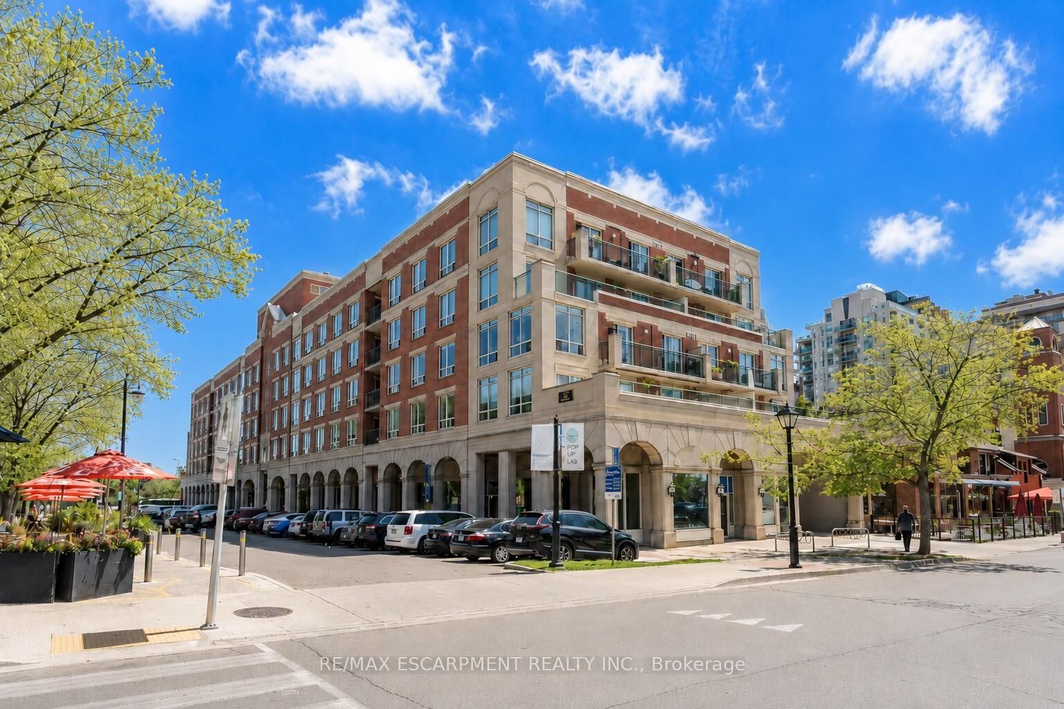 Property Photo: 430 Pearl Street 410 ON L7R 4J8