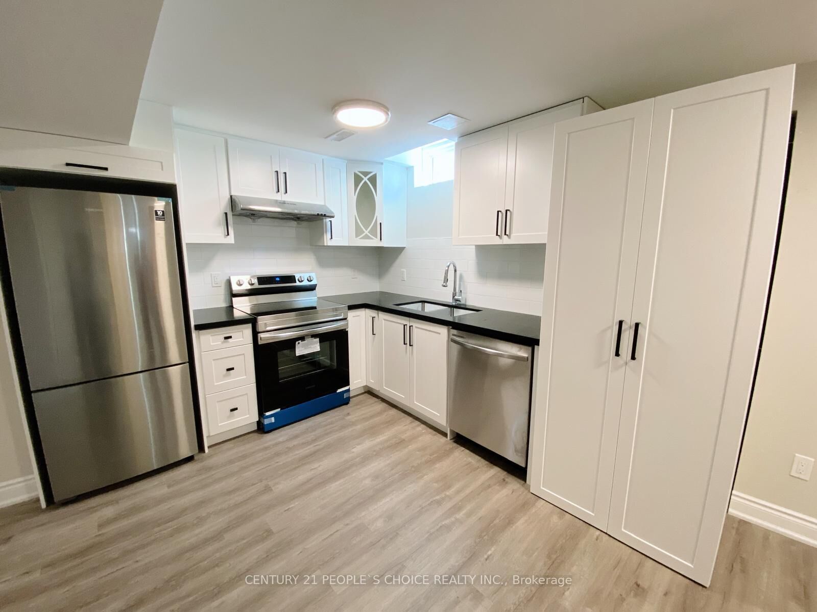 Photo de la propriété:  922 Silverthorn Mill Avenue  ON L5W 1B3 