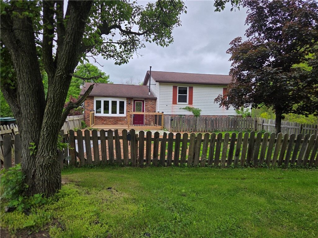 Property Photo:  501 Rich Hill Rd  PA 15024 