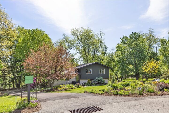 Property Photo:  4104 Buckboard Trl  PA 15101 