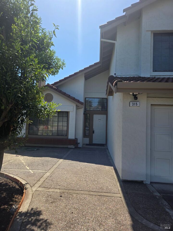 Property Photo:  315 Brookshire Court  CA 94503 