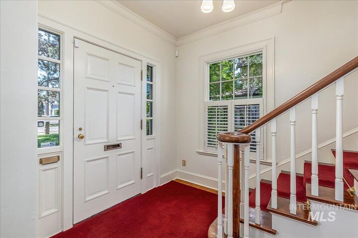 Property Photo: 1424 E Warm Springs Ave ID 83712-8027