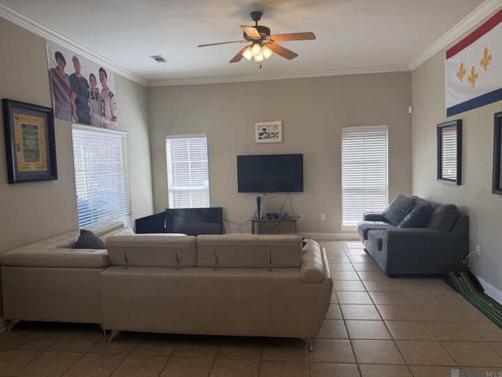 Property Photo:  3811 Southpass Ave  LA 70820 