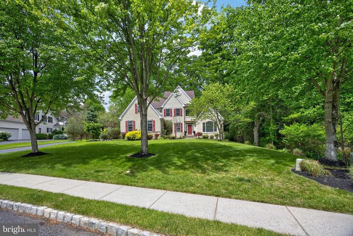 Property Photo: 28 Cherry Farm Lane PA 19382