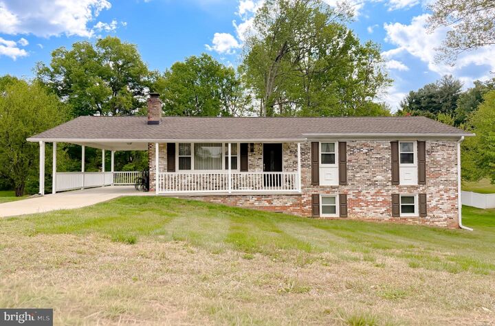 Property Photo:  8525 Cardinal Ln  MD 20695 