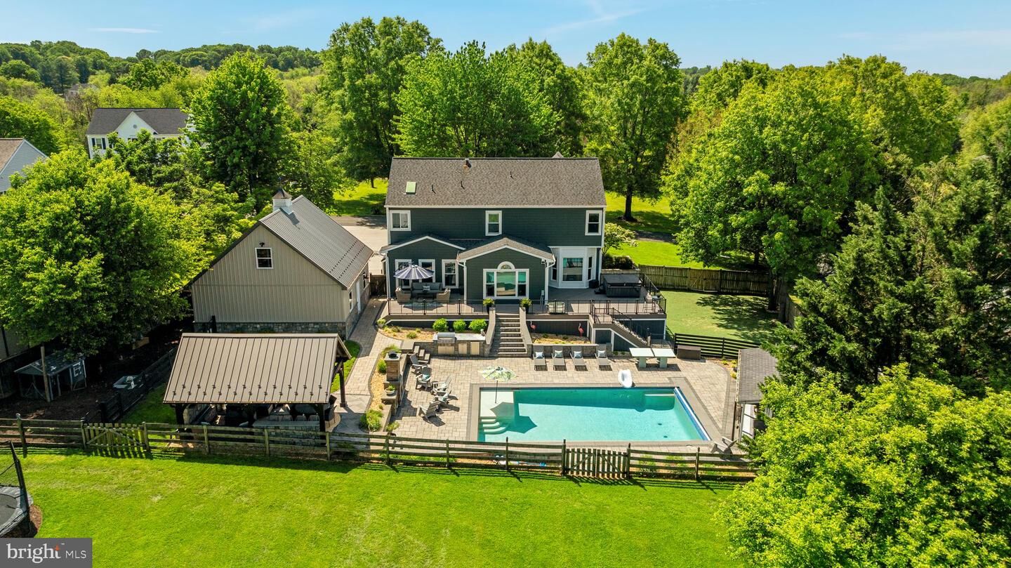 Property Photo:  37440 Whitacre Lane  VA 20132 