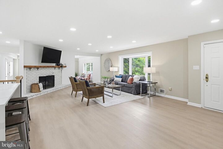Property Photo:  6702 Whitegate Rd  MD 21029 