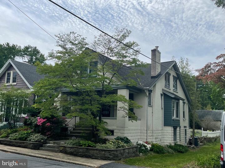 Property Photo: 1048 Elwood Avenue PA 17603