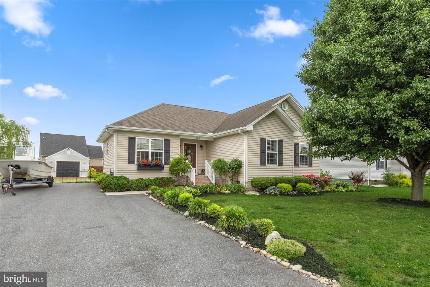 Property Photo:  603 Hillcrest Drive  MD 21851 