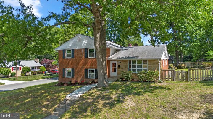 Property Photo:  9109 Drake Place  MD 20740 