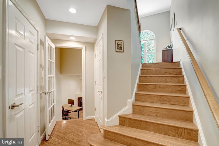 Property Photo:  5757 Governors Pond Circle  VA 22310 